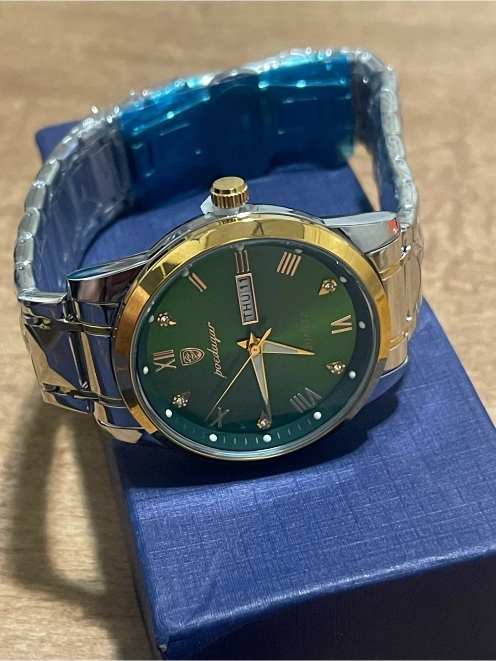 POEDAGAR Leisure Trend Quartz Watch Luminous Calendar Men's Watch Green Dial new